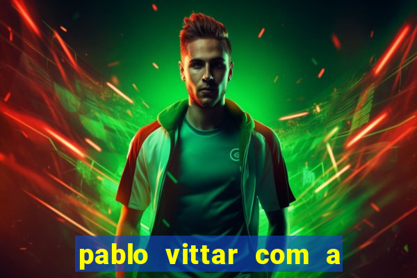 pablo vittar com a camisa do fluminense